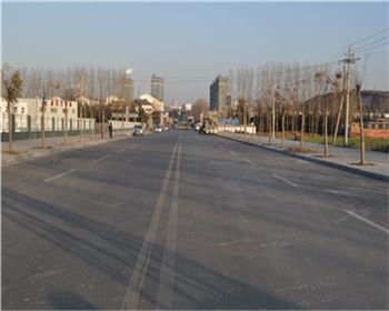 路面啃邊或殘缺也可以快速修補 